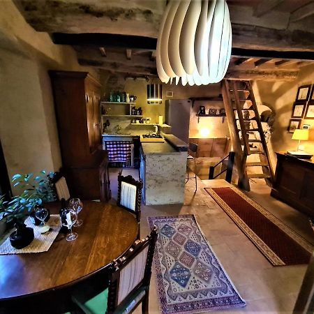 Incantevole Casa Sul Fiume, Relax E Natura Ai Piedi Della Alpi Apuane Massa  Eksteriør billede