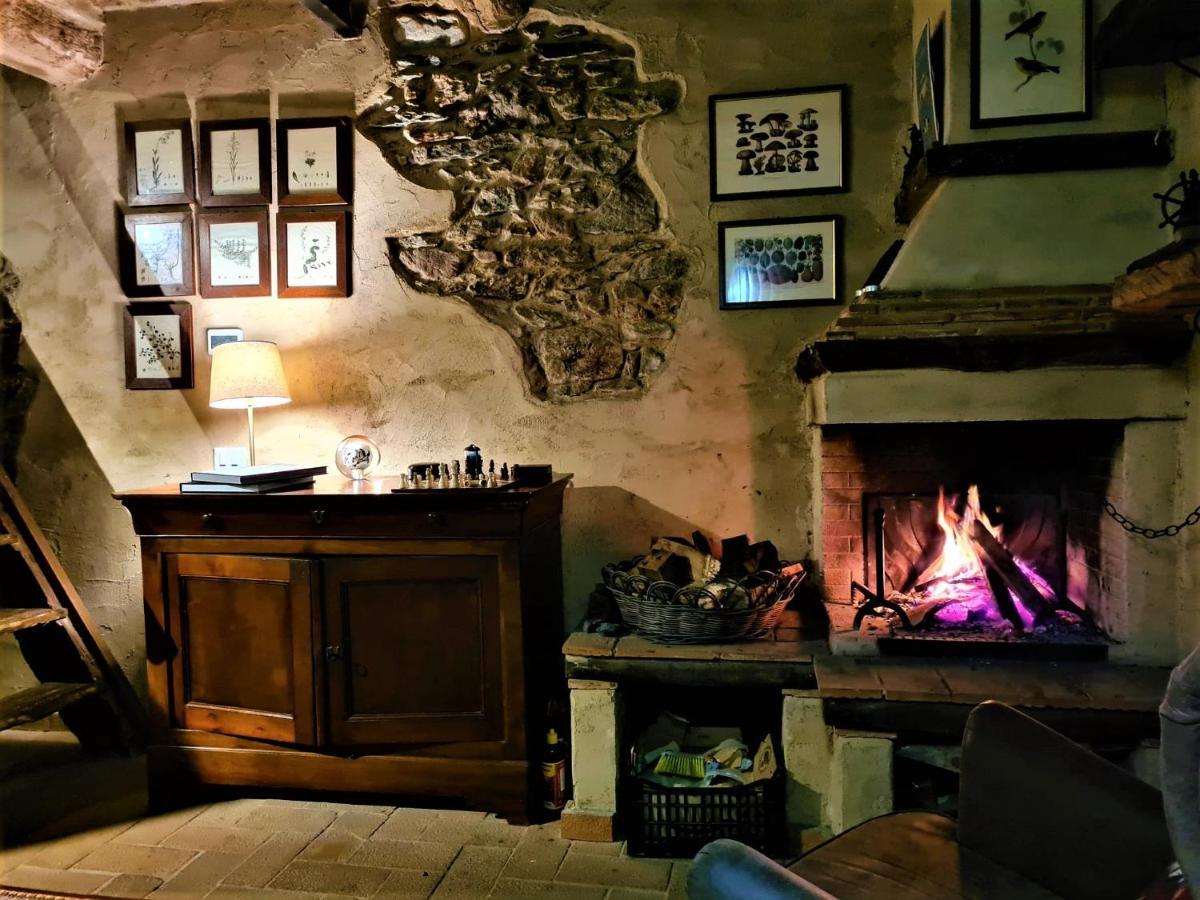 Incantevole Casa Sul Fiume, Relax E Natura Ai Piedi Della Alpi Apuane Massa  Eksteriør billede
